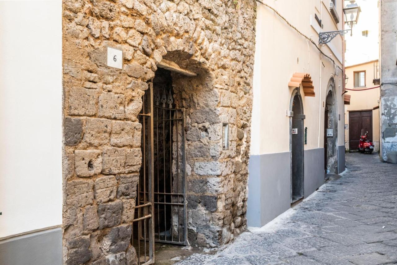 Appartamento 36 Steps In Tasso Square Sorrento Esterno foto